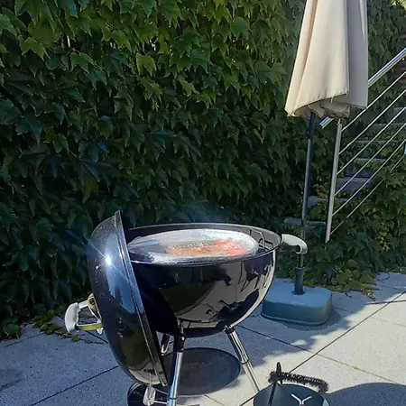 هاوس لينباتشير * فلاخاو