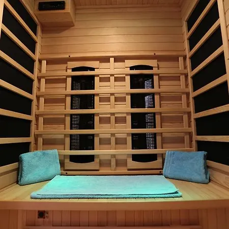 هاوس لينباتشير * فلاخاو