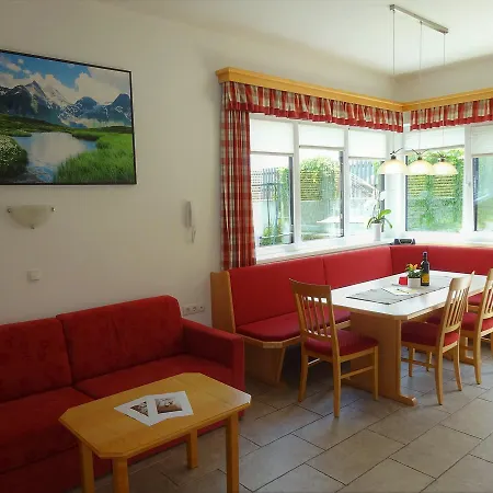 Haus Lienbacher Apartment *