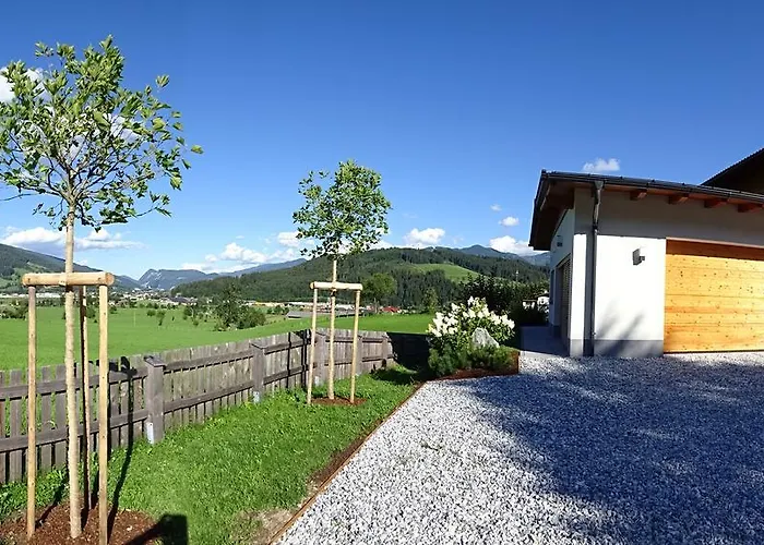 アパート Haus Lienbacher フラッハウ