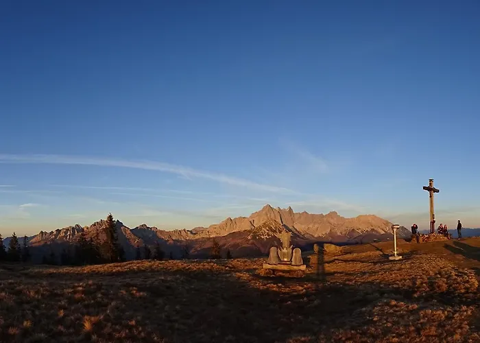 Haus Lienbacher アパート *